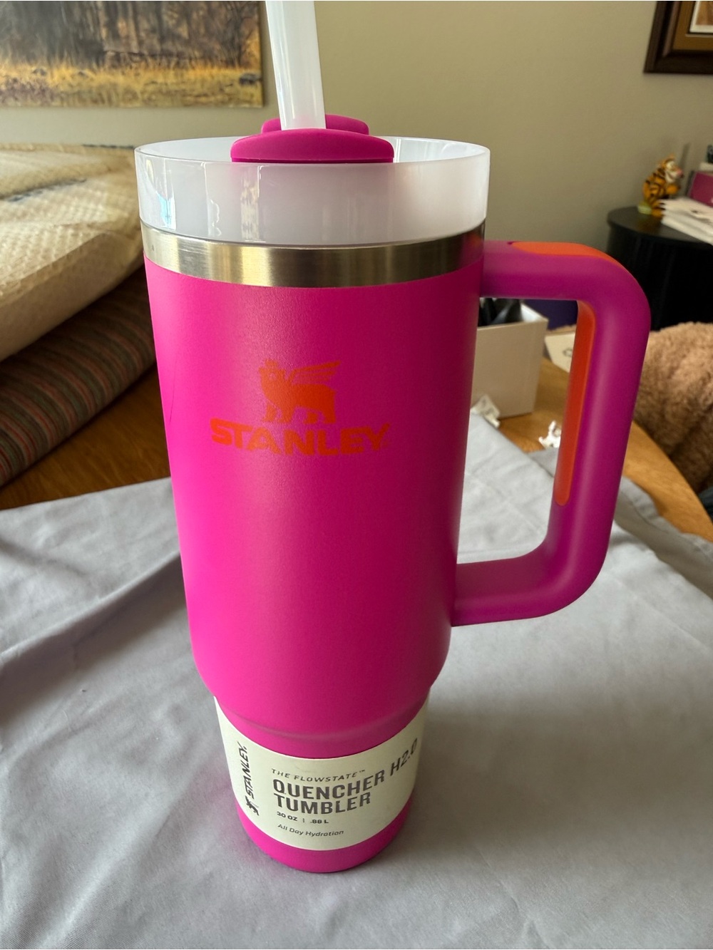 Stanley Hot Pink Insulated Quencher Handle Tumbler with Straw Lid 30oz